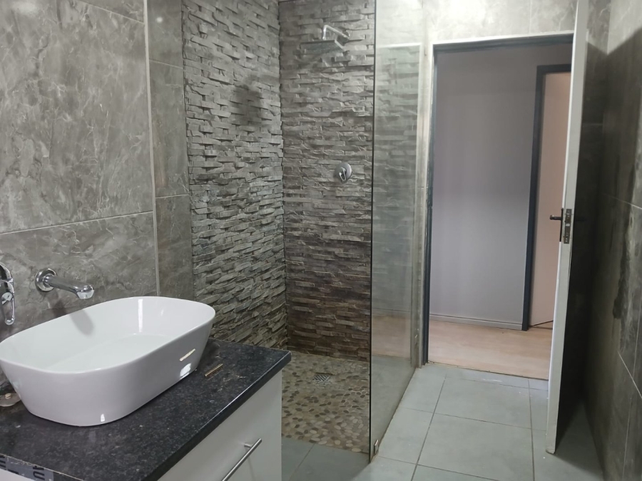 To Let 2 Bedroom Property for Rent in Parow Valley Western Cape